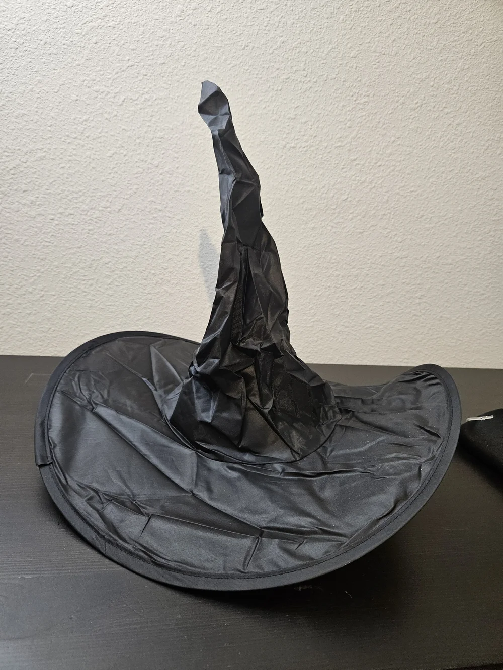Fun World classic black